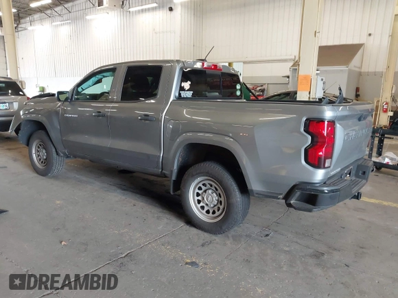 ✅ 2023 Chevrolet Colorado 2WD Work Truck • VIN: 1GCPSBEK8P1157651 • Lot: 44743429. Wystawiony na IAAI z przebiegiem 24 362 mil. Bezpłatny archiwum sprzedaży aukcyjnych z USA i szczegółowy raport historii pojazdu na DreamBid. Zdjęcie 3.