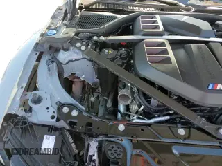 ✅ 2025 BMW M4 Competition xDrive • VIN: WBS33HK02SCS29869 • Lot: 90341885. Wystawiony na Copart z przebiegiem 5 122 mil. Bezpłatny archiwum sprzedaży aukcyjnych z USA i szczegółowy raport historii pojazdu na DreamBid. Zdjęcie 13.