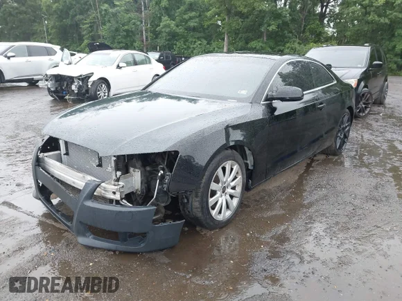 ✅ 2010 Audi A5 Premium Plus • VIN: WAULFAFR6AA002531 • Lot: 42326660. Wystawiony na IAAI z przebiegiem Nie podano. Bezpłatny archiwum sprzedaży aukcyjnych z USA i szczegółowy raport historii pojazdu na DreamBid. Zdjęcie 2.