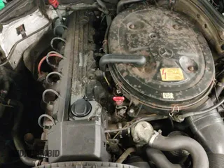 ✅ 1990 Mercedes-Benz 260 • VIN: WDBEA26DXLB217152 • Lot: 43428883. Listed on IAAI with 123,406 mi. Free auction sales archive from the USA and detailed vehicle history report at DreamBid. Image 19.