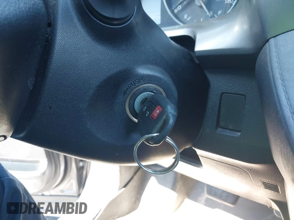✅ 2018 Toyota RAV4 LE • VIN: JTMBFREV3JJ175418 • Лот: 44586053. Опубликован ранее на IAAI с пробегом 111 980 миль. Бесплатный доступ к архиву аукционных продаж из США и подробный отчёт об истории автомобиля на DreamBid. Изображение 11.