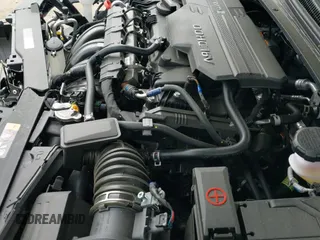 ✅ 2024 Hyundai Elantra Limited • VIN: KMHLP4DG8RU804328 • Lot: 42009743. Listed on IAAI with 4,633 mi. Free auction sales archive from the USA and detailed vehicle history report at DreamBid. Image 19.