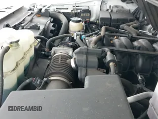 ✅ 2019 Nissan NV Cargo SL • VIN: 1N6AF0KY7KN801145 • Lot: 40517485. Wystawiony na IAAI z przebiegiem 105 199 mil. Bezpłatny archiwum sprzedaży aukcyjnych z USA i szczegółowy raport historii pojazdu na DreamBid. Zdjęcie 18.