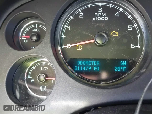 ✅ 2013 Chevrolet Avalanche LTZ • VIN: 3GNTKGE72DG231156 • Lot: 41322147. Wystawiony na IAAI z przebiegiem 311 479 mil. Bezpłatny archiwum sprzedaży aukcyjnych z USA i szczegółowy raport historii pojazdu na DreamBid. Zdjęcie 7.
