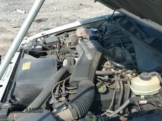 ✅ 1993 Lincoln Town Car Executive • VIN: 1LNLM81W6PY753476 • Lot: 43037822. Listed on IAAI with 122,061 mi. Free auction sales archive from the USA and detailed vehicle history report at DreamBid. Image 19.