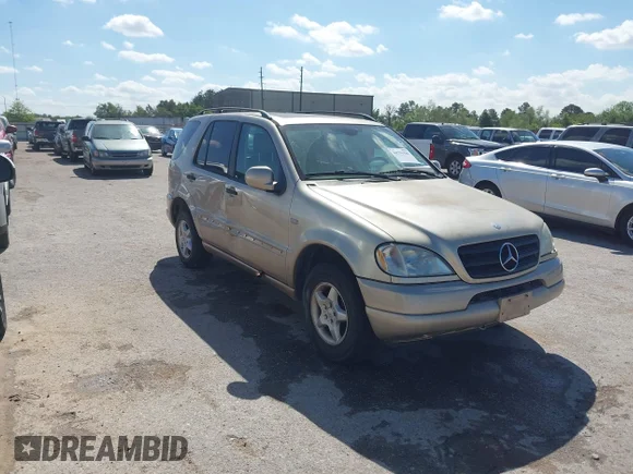 ✅ 2001 Mercedes-Benz M 320/430/500 • VIN: 4JGAB54E81A282610 • Lot: 44791946. Listed on IAAI with 191,355 mi. Free auction sales archive from the USA and detailed vehicle history report at DreamBid. Image 1.