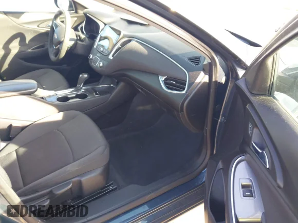 ✅ 2020 Chevrolet Malibu LT • VIN: 1G1ZD5ST7LF062392 • Lot: 44120508. Wystawiony na IAAI z przebiegiem 81 480 mil. Bezpłatny archiwum sprzedaży aukcyjnych z USA i szczegółowy raport historii pojazdu na DreamBid. Zdjęcie 5.
