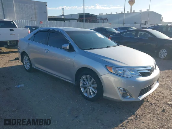 ✅ 2013 Toyota Camry SE • VIN: 4T1BF1FK4DU255315 • Лот: 44794070. Опубликован ранее на IAAI с пробегом 124 353 миль. Бесплатный доступ к архиву аукционных продаж из США и подробный отчёт об истории автомобиля на DreamBid. Изображение 1.
