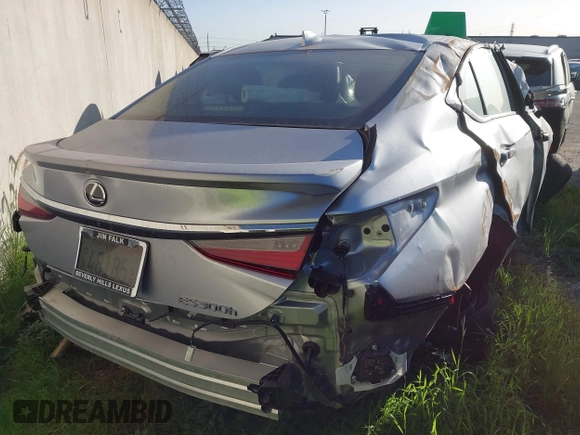 ✅ 2024 Lexus ES 300h • VIN: 58ADA1C11RU045581 • Лот: 43412607. Опубліковано раніше на IAAI з пробігом Не вказано. Безкоштовний доступ до архіву аукціонних продажів зі США та докладний звіт про історію автомобіля на DreamBid. Зображення 4.