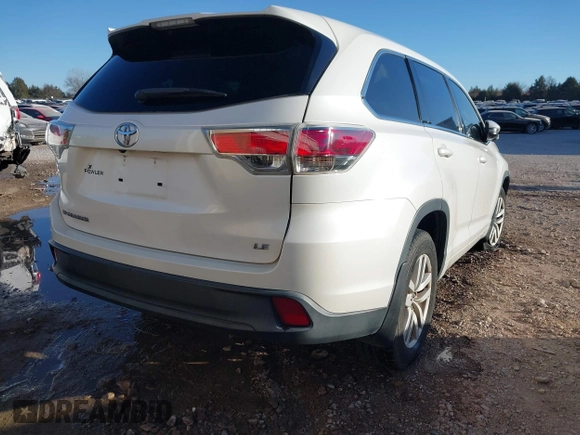 ✅ 2015 Toyota Highlander LE • VIN: 5TDZARFH6FS014271 • Lot: 44170531. Wystawiony na IAAI z przebiegiem 84 218 mil. Bezpłatny archiwum sprzedaży aukcyjnych z USA i szczegółowy raport historii pojazdu na DreamBid. Zdjęcie 4.