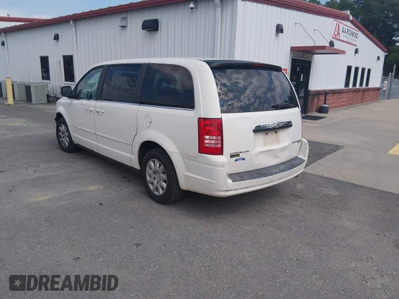 ✅ 2009 Chrysler Town & Country LX • VIN: 2A8HR44E09R656541 • Lot: 45442285. Wystawiony na IAAI z przebiegiem 156 434 mil. Bezpłatny archiwum sprzedaży aukcyjnych z USA i szczegółowy raport historii pojazdu na DreamBid. Zdjęcie 3.