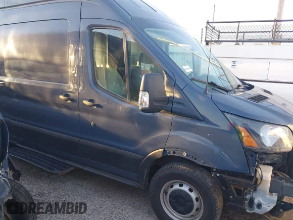 ✅ 2019 Ford Transit • VIN: 1FTYR3XM9KKB32863 • Лот: 43561879. Опубліковано раніше на IAAI з пробігом 115 986 миль. Безкоштовний доступ до архіву аукціонних продажів зі США та докладний звіт про історію автомобіля на DreamBid. Зображення 1.