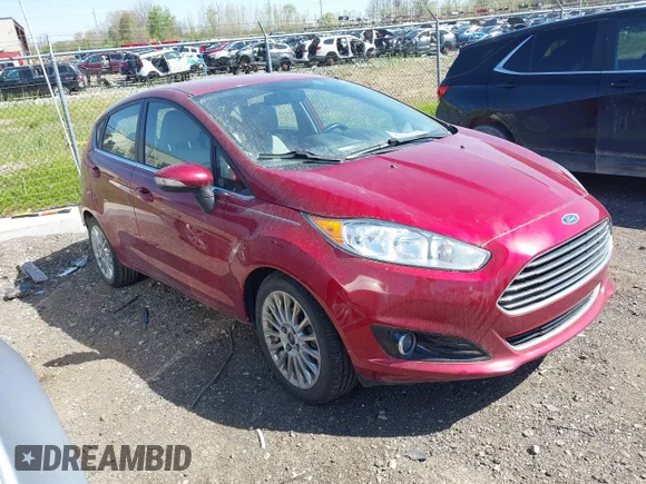 ✅ 2014 Ford Fiesta Titanium • VIN: 3FADP4FJ8EM100460 • Лот: 45025728. Опубліковано раніше на IAAI з пробігом 98 782 миль. Безкоштовний доступ до архіву аукціонних продажів зі США та докладний звіт про історію автомобіля на DreamBid. Зображення 1.