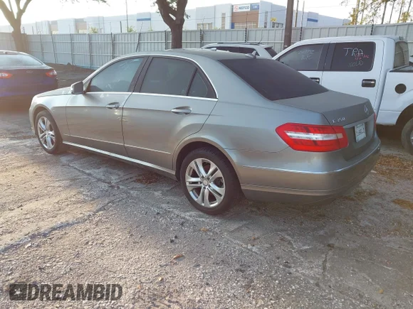 ✅ 2011 Mercedes-Benz E 350 Sport • VIN: WDDHF5GB0BA349362 • Lot: 44723205. Wystawiony na IAAI z przebiegiem 126 185 mil. Bezpłatny archiwum sprzedaży aukcyjnych z USA i szczegółowy raport historii pojazdu na DreamBid. Zdjęcie 3.
