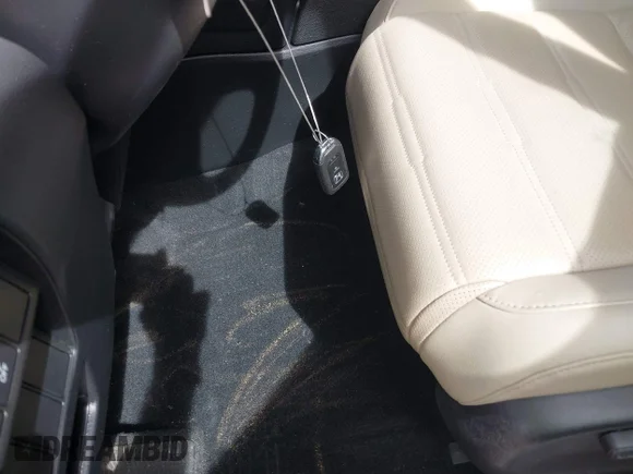 ✅ 2022 Honda CR-V EX-L • VIN: 2HKRW2H83NH628382 • Lot: 44798421. Listed on IAAI with 27,244 mi. Free auction sales archive from the USA and detailed vehicle history report at DreamBid. Image 11.