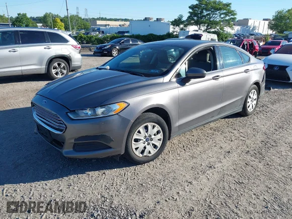 ✅ 2013 Ford Fusion S • VIN: 3FA6P0G76DR288322 • Lot: 45383587. Listed on IAAI with 261,631 mi. Free auction sales archive from the USA and detailed vehicle history report at DreamBid. Image 2.