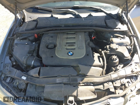✅ 2011 BMW 3 Series 335d • VIN: WBAPN7C58BA950360 • Lot: 44744379. Wystawiony na IAAI z przebiegiem 219 137 mil. Bezpłatny archiwum sprzedaży aukcyjnych z USA i szczegółowy raport historii pojazdu na DreamBid. Zdjęcie 10.