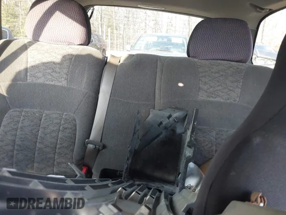 ✅ 2004 GMC Envoy SLE • VIN: 1GKDT13S242311570 • Lot: 44397777. Wystawiony na IAAI z przebiegiem Nie podano. Bezpłatny archiwum sprzedaży aukcyjnych z USA i szczegółowy raport historii pojazdu na DreamBid. Zdjęcie 8.
