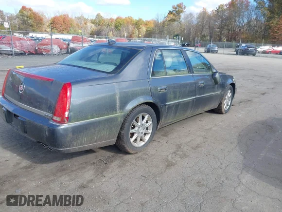 ✅ 2009 Cadillac DTS 1SA • VIN: 1G6KD57Y99U147528 • Lot: 43561139. Wystawiony na IAAI z przebiegiem 191 248 mil. Bezpłatny archiwum sprzedaży aukcyjnych z USA i szczegółowy raport historii pojazdu na DreamBid. Zdjęcie 4.