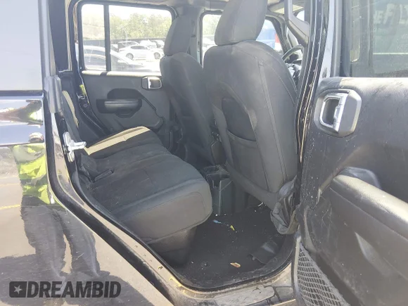 ✅ 2020 Jeep Gladiator Sport S • VIN: 1C6HJTAG1LL140047 • Lot: 45143006. Listed on IAAI with 115,938 mi. Free auction sales archive from the USA and detailed vehicle history report at DreamBid. Image 8.