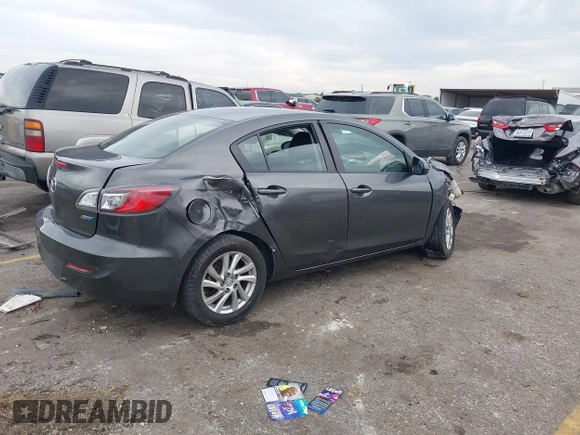 ✅ 2012 Mazda 3 i Touring • VIN: JM1BL1V86C1590126 • Lot: 43860378. Wystawiony na IAAI z przebiegiem 232 712 mil. Bezpłatny archiwum sprzedaży aukcyjnych z USA i szczegółowy raport historii pojazdu na DreamBid. Zdjęcie 4.