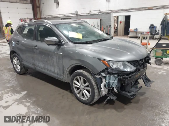 ✅ 2018 Nissan Rogue SL • VIN: JN1BJ1CR4JW600737 • Lot: 44398995. Wystawiony na IAAI z przebiegiem 133 085 mil. Bezpłatny archiwum sprzedaży aukcyjnych z USA i szczegółowy raport historii pojazdu na DreamBid. Zdjęcie 1.