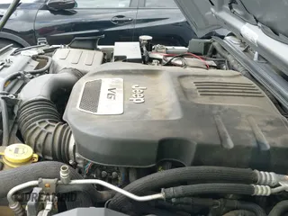 ✅ 2018 Jeep Wrangler Unlimited Sport S • VIN: 1C4HJWDG2JL927298 • Лот: 43055106. Опубликован ранее на IAAI с пробегом 95 597 миль. Бесплатный доступ к архиву аукционных продаж из США и подробный отчёт об истории автомобиля на DreamBid. Изображение 20.