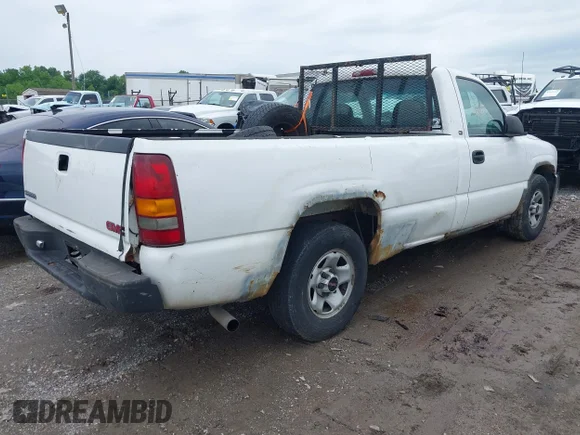 ✅ 2001 GMC Sierra 1500 SL • VIN: 1GTEC14V31Z250547 • Lot: 42297189. Wystawiony na IAAI z przebiegiem 134 646 mil. Bezpłatny archiwum sprzedaży aukcyjnych z USA i szczegółowy raport historii pojazdu na DreamBid. Zdjęcie 4.