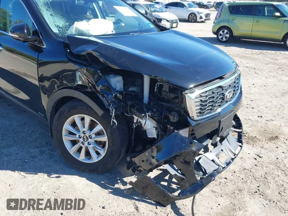 ✅ 2019 Kia Sorento LX • VIN: 5XYPG4A37KG434147 • Lot: 43471624. Wystawiony na IAAI z przebiegiem 111 293 mil. Bezpłatny archiwum sprzedaży aukcyjnych z USA i szczegółowy raport historii pojazdu na DreamBid. Zdjęcie 6.