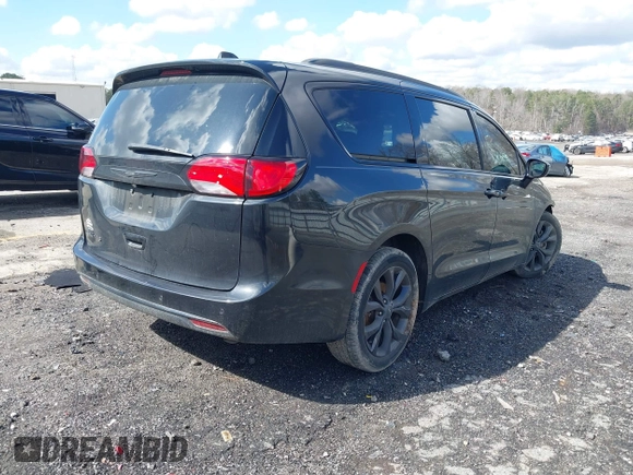 ✅ 2020 Chrysler Pacifica Touring L Plus • VIN: 2C4RC1EG5LR235790 • Lot: 44491744. Wystawiony na IAAI z przebiegiem 96 176 mil. Bezpłatny archiwum sprzedaży aukcyjnych z USA i szczegółowy raport historii pojazdu na DreamBid. Zdjęcie 4.