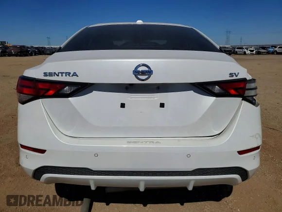 ✅ 2022 Nissan Sentra SV • VIN: 3N1AB8CV2NY303950 • Lot: 52935396. Wystawiony na Copart z przebiegiem 40 879 mil. Bezpłatny archiwum sprzedaży aukcyjnych z USA i szczegółowy raport historii pojazdu na DreamBid. Zdjęcie 6.