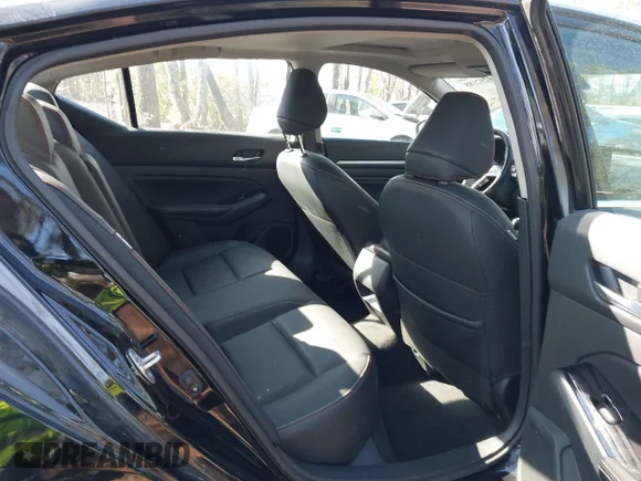 ✅ 2023 Nissan Altima SR • VIN: 1N4BL4CV4PN388531 • Lot: 44292188. Wystawiony na IAAI z przebiegiem 56 477 mil. Bezpłatny archiwum sprzedaży aukcyjnych z USA i szczegółowy raport historii pojazdu na DreamBid. Zdjęcie 8.