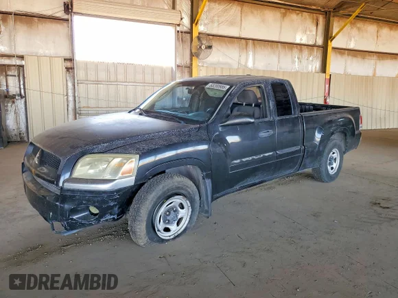 2007 Mitsubishi Raider LS