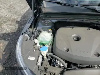 ✅ 2021 Volvo XC40 Inscription • VIN: YV4162UL5M2513142 • Lot: 85301295. Listed on Copart with 34,666 mi. Free auction sales archive from the USA and detailed vehicle history report at DreamBid. Image 14.