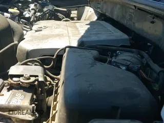 ✅ 2011 Toyota Highlander • VIN: 5TDBK3EH6BS085056 • Lot: 42682999. Listed on IAAI with 152,107 mi. Free auction sales archive from the USA and detailed vehicle history report at DreamBid. Image 19.