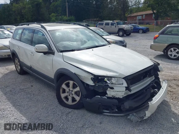 ✅ 2010 Volvo XC70 3.2L • VIN: YV4960BZXA1090655 • Lot: 43385813. Wystawiony na IAAI z przebiegiem 164 536 mil. Bezpłatny archiwum sprzedaży aukcyjnych z USA i szczegółowy raport historii pojazdu na DreamBid. Zdjęcie 6.