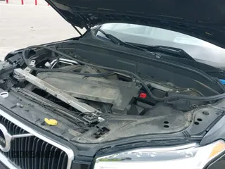 ✅ 2017 Volvo XC90 Momentum • VIN: YV4A22PK5H1105847 • Lot: 42622556. Wystawiony na IAAI z przebiegiem 100 000 mil. Bezpłatny archiwum sprzedaży aukcyjnych z USA i szczegółowy raport historii pojazdu na DreamBid. Zdjęcie 21.