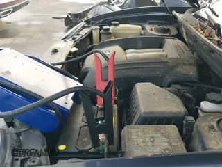 2005 Hyundai Santa Fe GLS z VIN KM8SC73D45U994851, wystawiony jako IAAI lot #40705312 z przebiegiem 135 459 mil mil oraz . Historia ofert i sprzedaży dostępna na DreamBid. Obrazek 19.