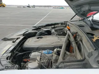 ✅ 2013 Audi Q5 Hybrid Prestige • VIN: WA1C8AFP2DA031180 • Lot: 41386483. Listed on IAAI with 192,375 mi. Free auction sales archive from the USA and detailed vehicle history report at DreamBid. Image 12.