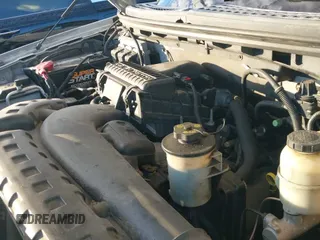 ✅ 2005 Ford F-150 XLT • VIN: 1FTPX14515FB38219 • Лот: 43703695. Опубликован ранее на IAAI с пробегом 138 519 миль. Бесплатный доступ к архиву аукционных продаж из США и подробный отчёт об истории автомобиля на DreamBid. Изображение 13.