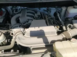 ✅ 2018 Nissan NV NV3500 HD S • VIN: 5BZBF0AA0JN850245 • Lot: 83767055. Listed on Copart with 9,391 mi. Free auction sales archive from the USA and detailed vehicle history report at DreamBid. Image 15.