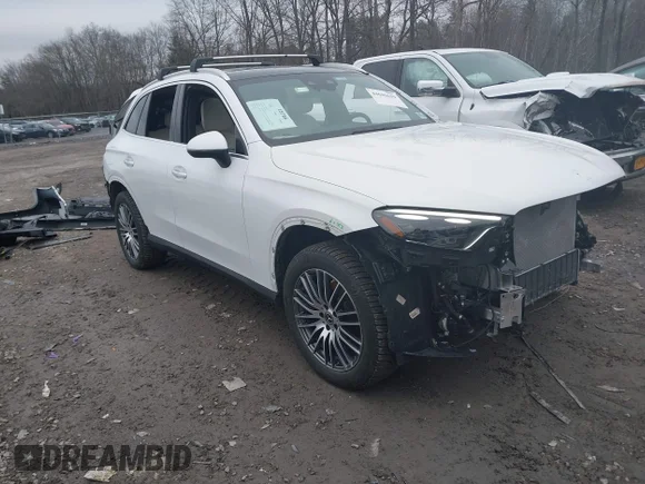✅ 2025 Mercedes-Benz GLC 300 • VIN: W1NKM4HB3SF265157 • Lot: 44645639. Listed on IAAI with 15,304 mi. Free auction sales archive from the USA and detailed vehicle history report at DreamBid. Image 1.
