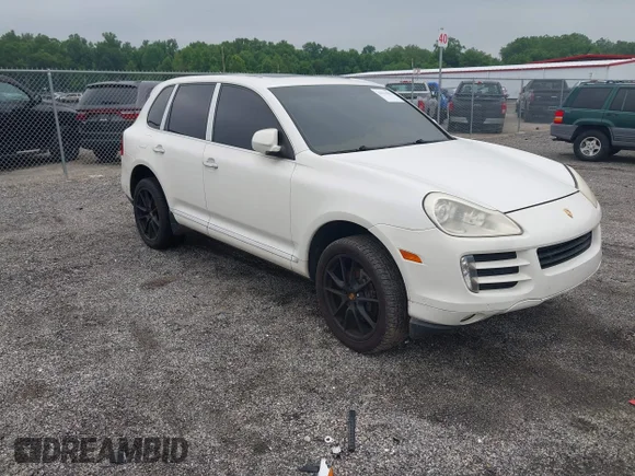 ✅ 2008 Porsche Cayenne • VIN: WP1AA29P88LA18784 • Lot: 42531082. Wystawiony na IAAI z przebiegiem Nie podano. Bezpłatny archiwum sprzedaży aukcyjnych z USA i szczegółowy raport historii pojazdu na DreamBid. Zdjęcie 1.