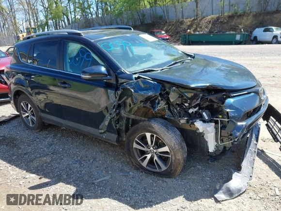 ✅ 2018 Toyota RAV4 Adventure • VIN: 2T3RFREV2JW706933 • Lot: 45090099. Wystawiony na IAAI z przebiegiem 139 749 mil. Bezpłatny archiwum sprzedaży aukcyjnych z USA i szczegółowy raport historii pojazdu na DreamBid. Zdjęcie 1.
