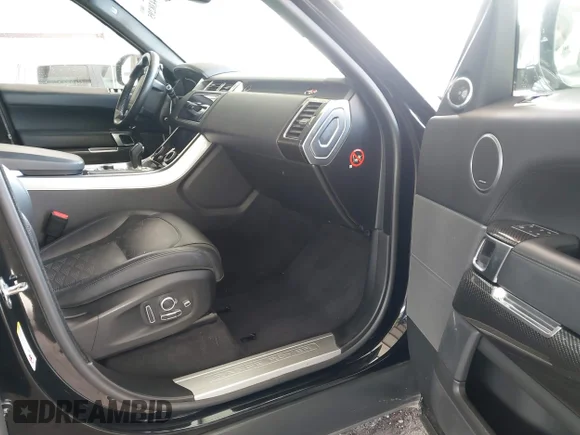 ✅ 2019 Land Rover Range Rover Sport SVR • VIN: SALWZ2SE8KA815640 • Лот: 44438295. Опубликован ранее на IAAI с пробегом 78 984 миль. Бесплатный доступ к архиву аукционных продаж из США и подробный отчёт об истории автомобиля на DreamBid. Изображение 5.