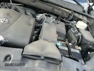 ✅ 2018 Toyota Highlander LE • VIN: 5TDZZRFH1JS239800 • Lot: 91466585. Listed on Copart with 66,005 mi. Free auction sales archive from the USA and detailed vehicle history report at DreamBid. Image 16.