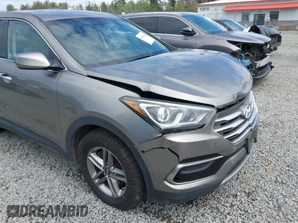 ✅ 2017 Hyundai Santa Fe 2.4L • VIN: 5NMZTDLB1HH001849 • Лот: 45049824. Опубліковано раніше на IAAI з пробігом 92 221 миль. Безкоштовний доступ до архіву аукціонних продажів зі США та докладний звіт про історію автомобіля на DreamBid. Зображення 6.