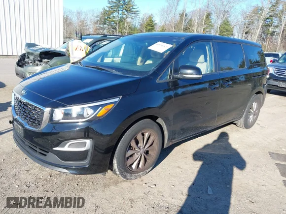 ✅ 2020 Kia Sedona EX • VIN: KNDMB5C17L6587425 • Lot: 40998825. Wystawiony na IAAI z przebiegiem 57 503 mil. Bezpłatny archiwum sprzedaży aukcyjnych z USA i szczegółowy raport historii pojazdu na DreamBid. Zdjęcie 2.