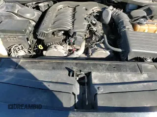 ✅ 2010 Dodge Challenger SE • VIN: 2B3CJ4DV1AH103496 • Lot: 87010934. Wystawiony na Copart z przebiegiem 190 016 mil. Bezpłatny archiwum sprzedaży aukcyjnych z USA i szczegółowy raport historii pojazdu na DreamBid. Zdjęcie 13.