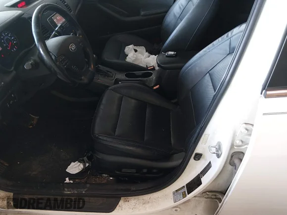 ✅ 2015 Kia Forte EX • VIN: KNAFZ4A88F5305881 • Лот: 45353797. Опубликован ранее на IAAI с пробегом 145 907 миль. Бесплатный доступ к архиву аукционных продаж из США и подробный отчёт об истории автомобиля на DreamBid. Изображение 5.